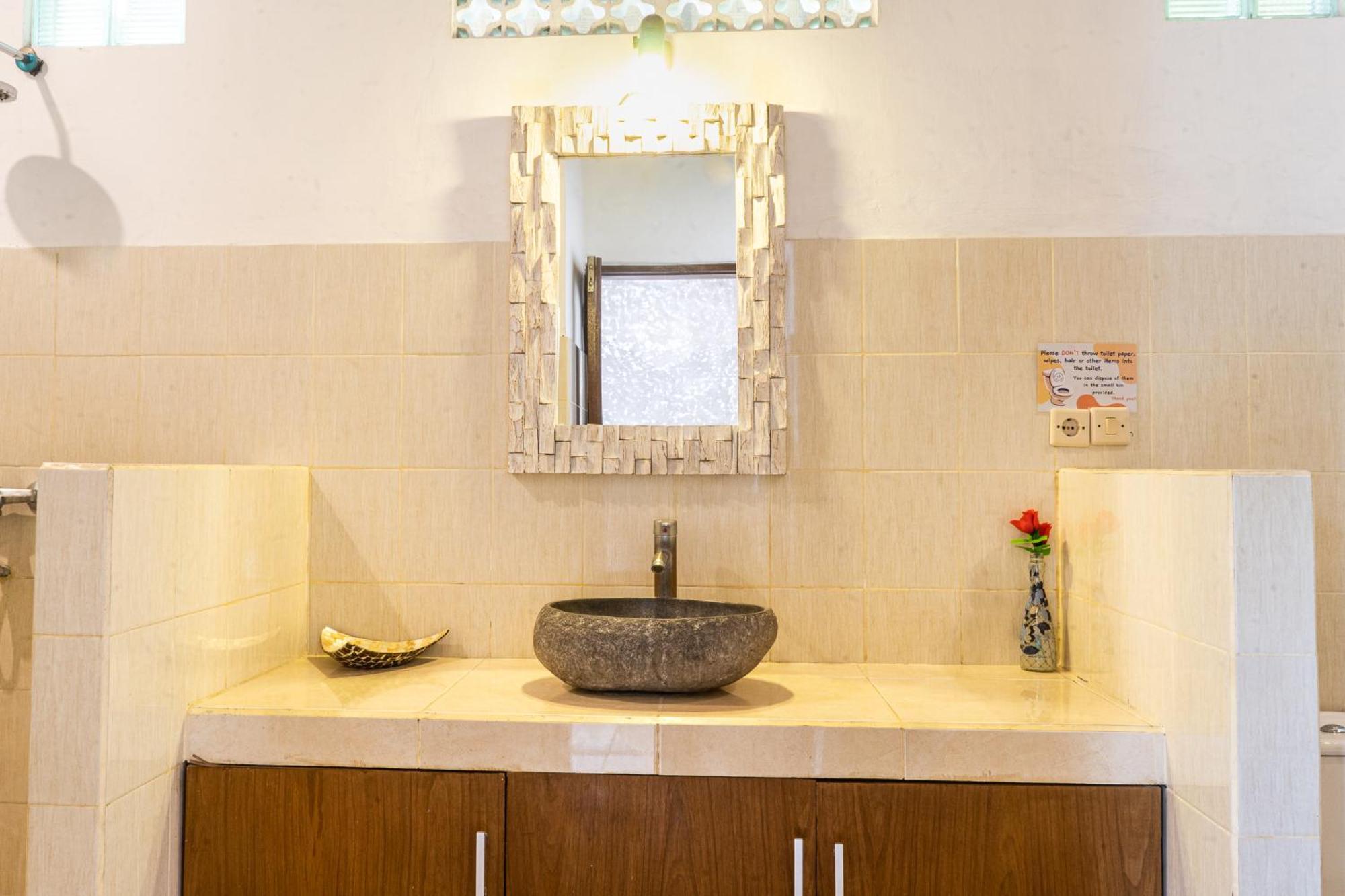 Villa Salya - 3Br - Private Pool - 1Min Walk To La Favela! Seminyak  Luaran gambar